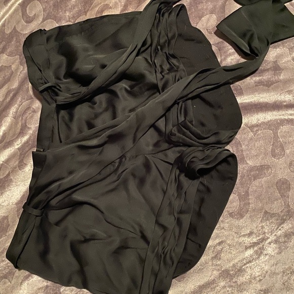 BCBG silk belted shorts